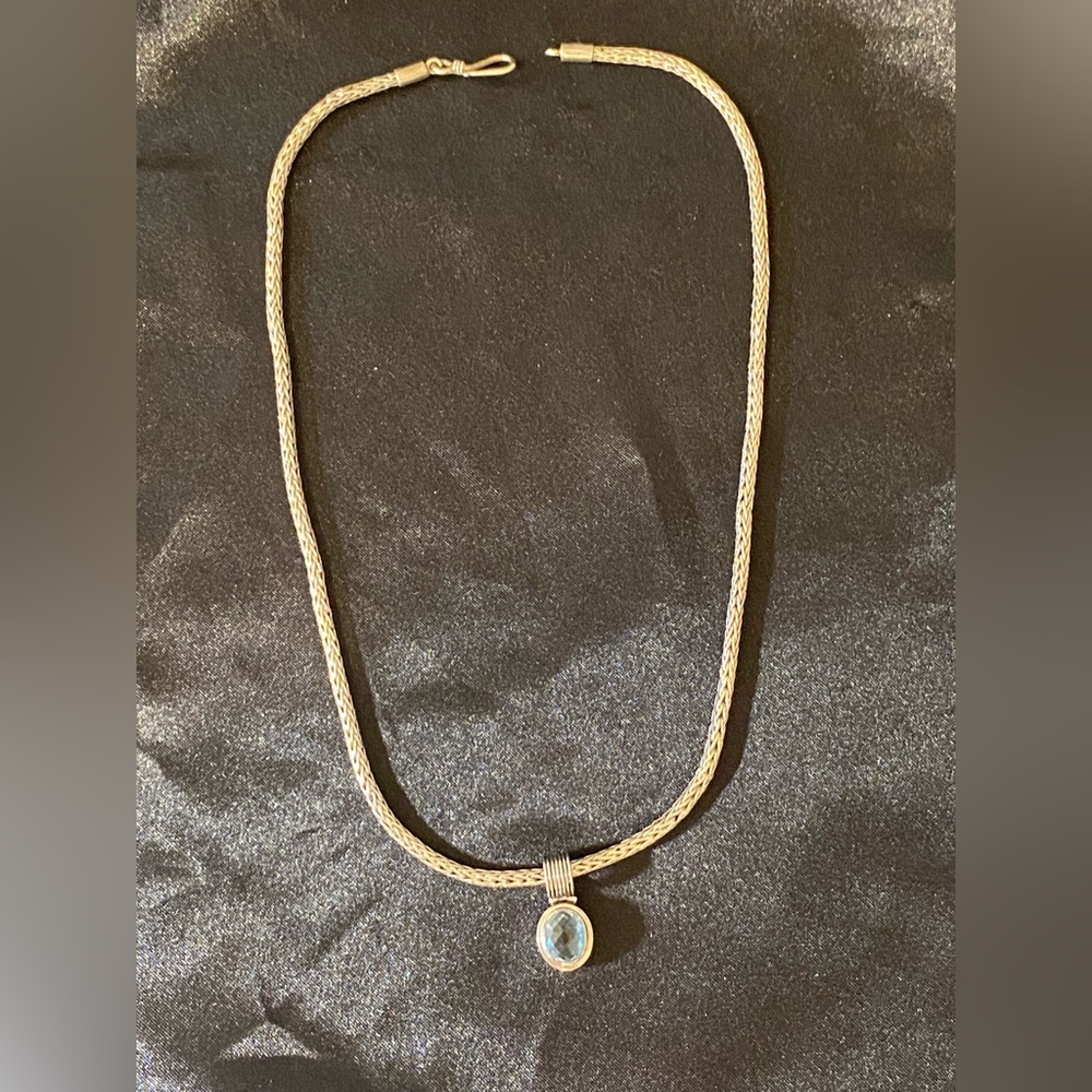 Elegant Silver Necklace with Blue Topaz Pendant